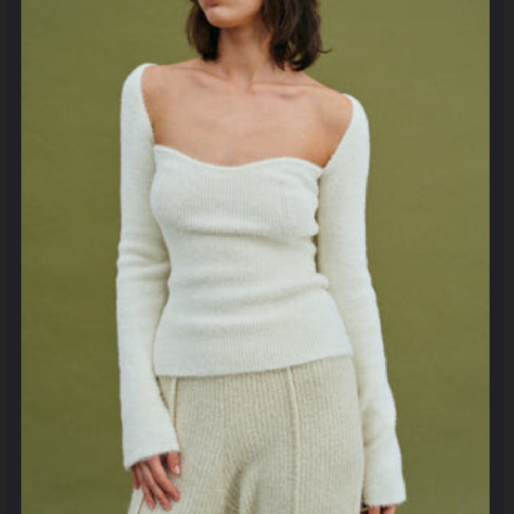 Elegant White Women's Sweater